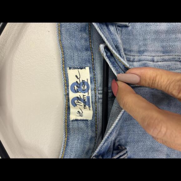 NWOT We The Free Distressed High-Waisted Denim Shorts - Size 28 - Picture 3 of 4